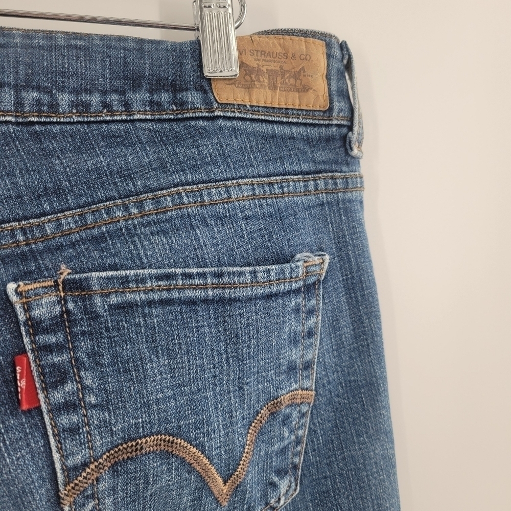 Levi's‎ 526 Slender Bootcut Mid Rise Jeans Size 10 - Picture 4 of 5